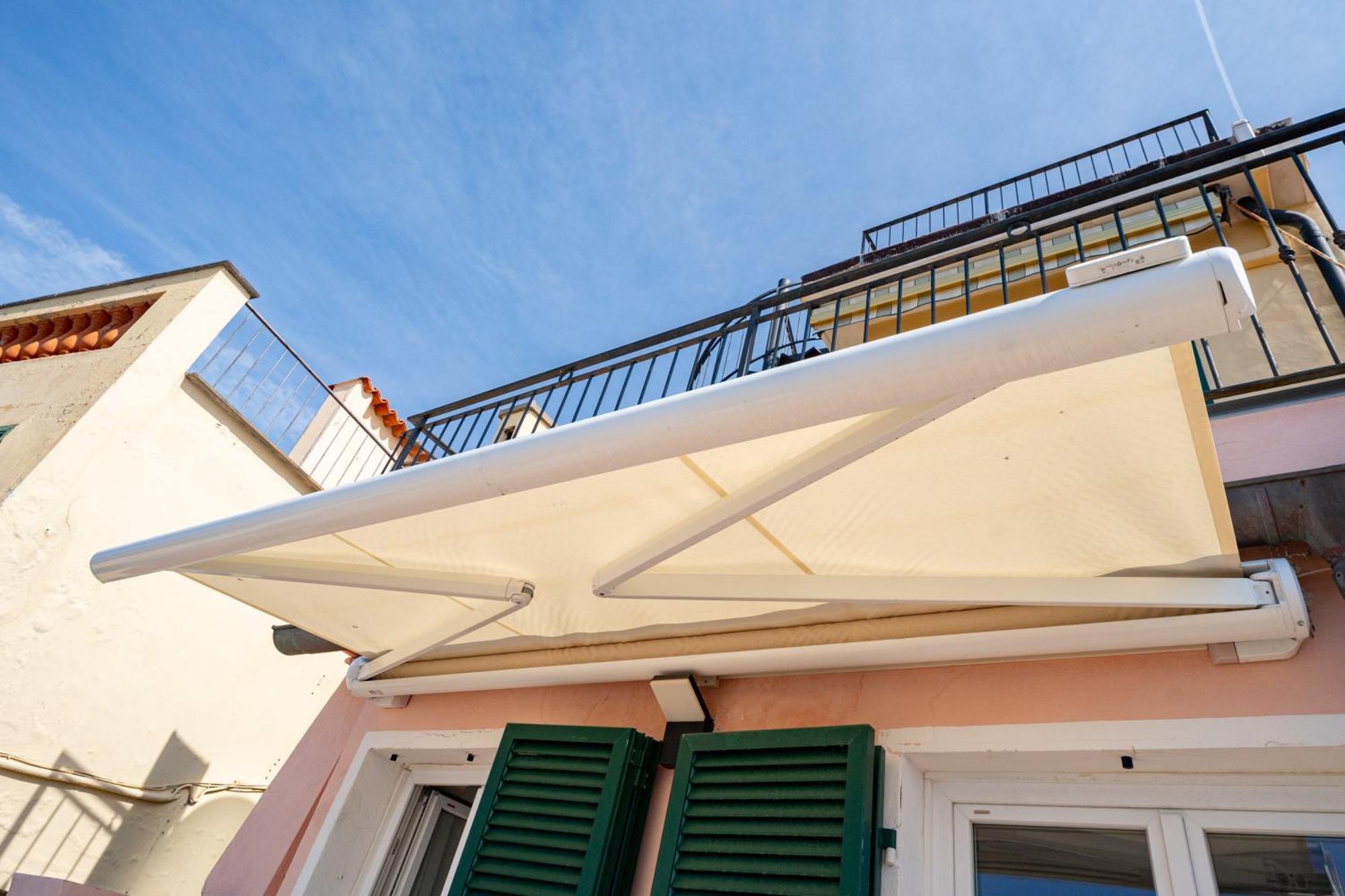Casa Del Subacqueo. Amazing Terrace With Sea View. Wi-Fi Lägenhet Bordighera Exteriör bild
